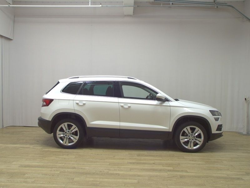 Weiss Gebraucht 2019 Skoda Karoq Style SUV | 18.480 € (Superpreis) - Bild 1/4