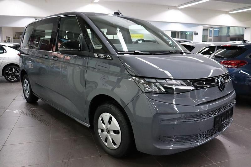 Neu VW Multivan 150 PS (110 kW) 2026 Grau Van