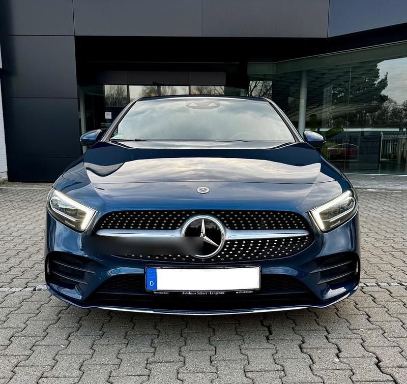 Gebraucht Mercedes A220 190 PS (139 kW) 2019 Blau Limousine