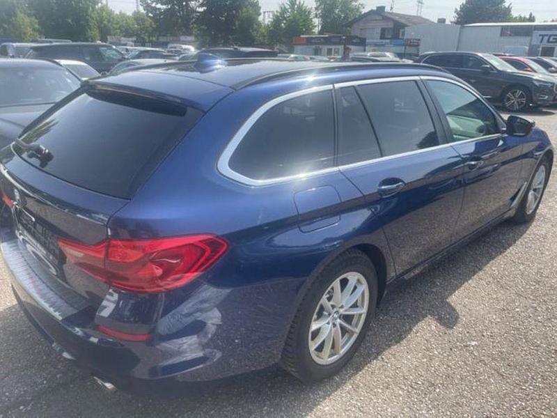 Gebraucht BMW 520 190 PS (139 kW) 2018 Blau Kombi