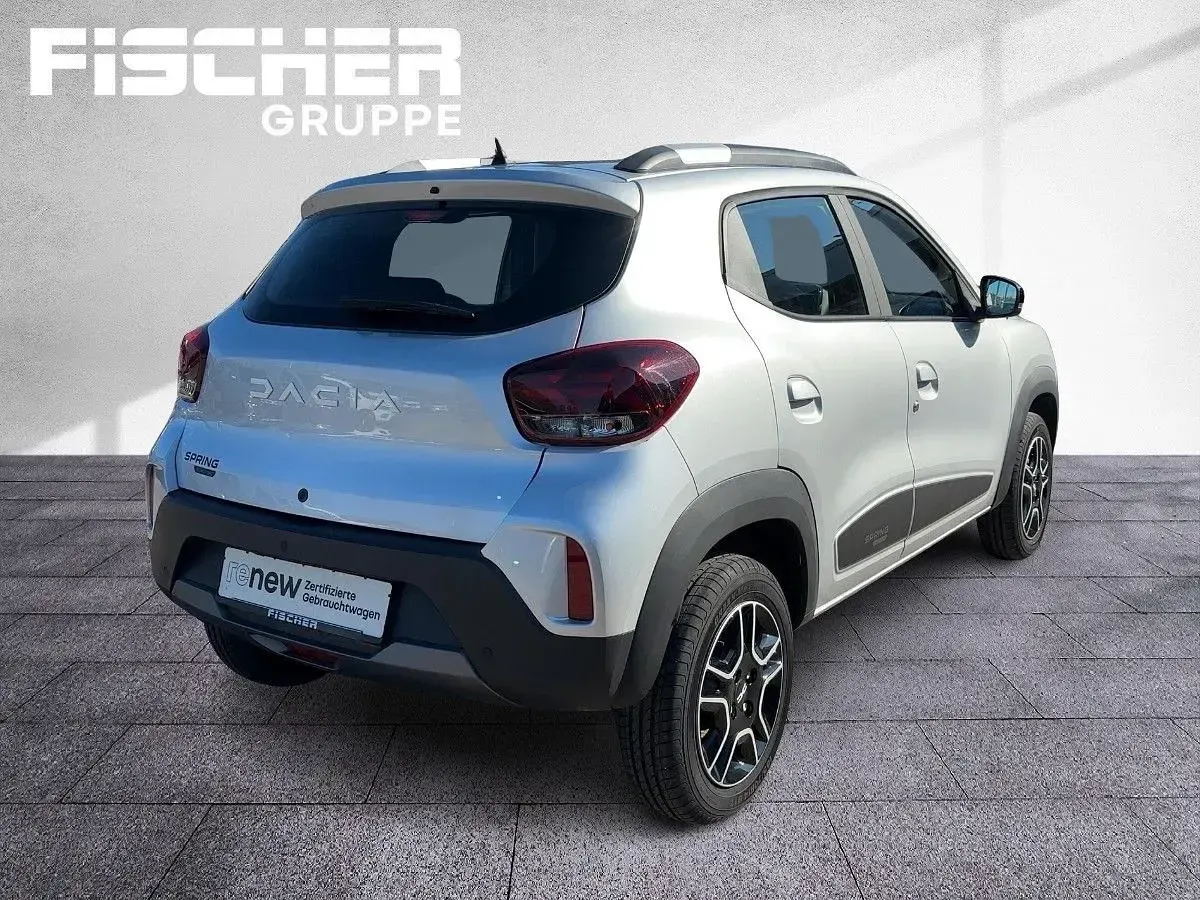 Usado Dacia Spring Essentiel 33 kW (45 CV) 2023 Gris Utilitario