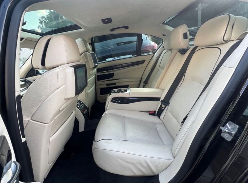 Schwarz Gebraucht 2010 BMW 750 Performance Limousine | 16.000 € (Etwas zu teuer) - Bild 1/4
