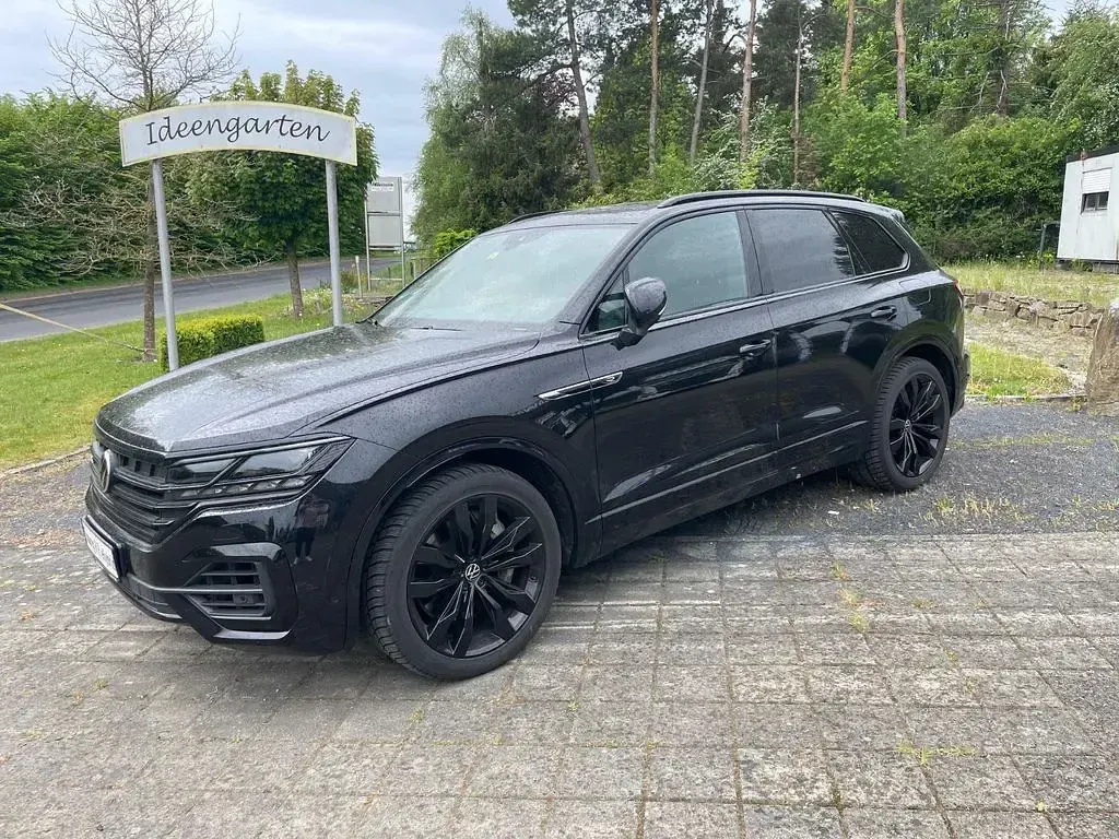 Gebraucht VW Touareg R 462 PS (339 kW) 2022 Schwarz SUV