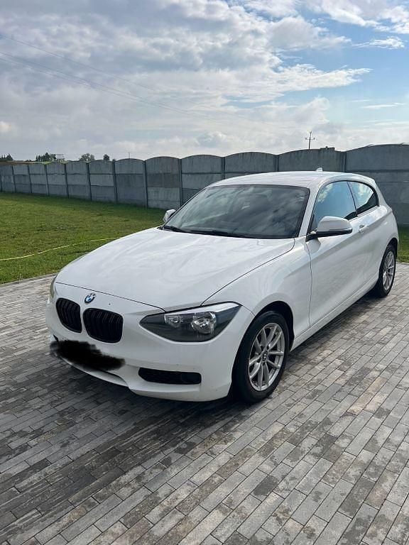 Weiß Gebraucht 2014 BMW 114 Kleinwagen | 5.750 € (Fairer Preis) - Bild 1/4