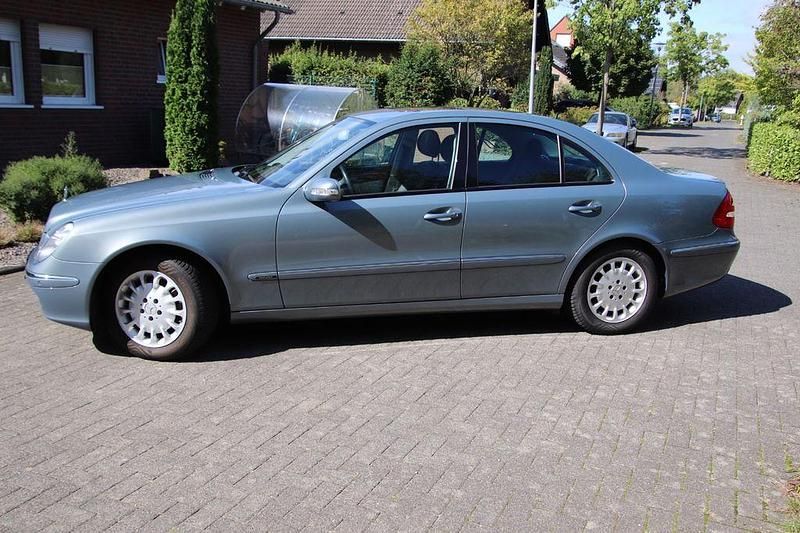 Gebraucht Mercedes 280 Elegance 190 PS (139 kW) 2005 Grau Limousine