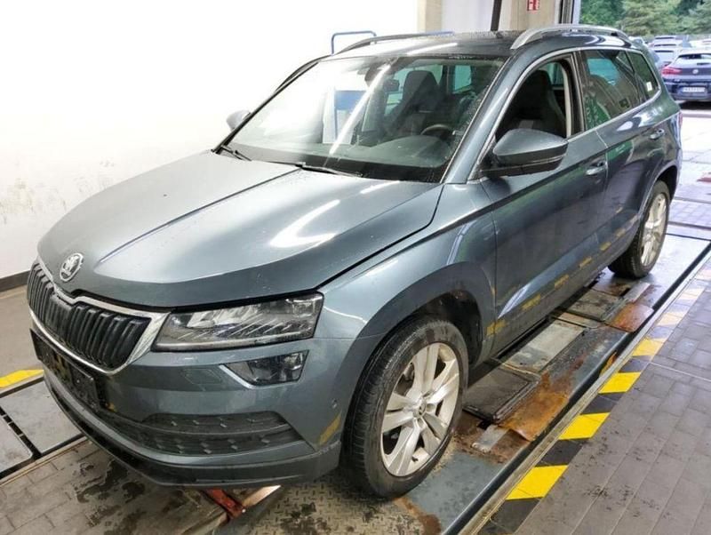 Quartz grey metallic Gebraucht 2019 Skoda Karoq Style SUV | 19.980 € (Fairer Preis) - Bild 1/4