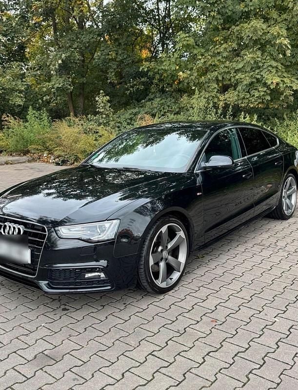 Schwarz Gebraucht 2016 Audi A5 Sportback S-Line Kleinwagen | 15.950 € (Superpreis) - Bild 1/4