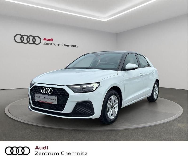 Weiß Neu 2025 Audi A1 Sportback Kleinwagen | 29.200 € (Teuer) - Bild 1/4