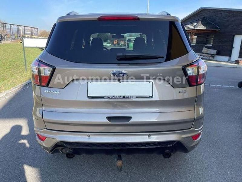 Gebraucht Ford Kuga ST-Line 150 PS (110 kW) 2019 Silber SUV