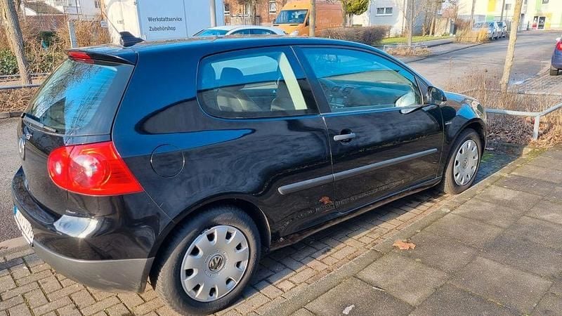 Gebraucht VW Golf VI United 80 PS (58 kW) 2009 Schwarz Kleinwagen