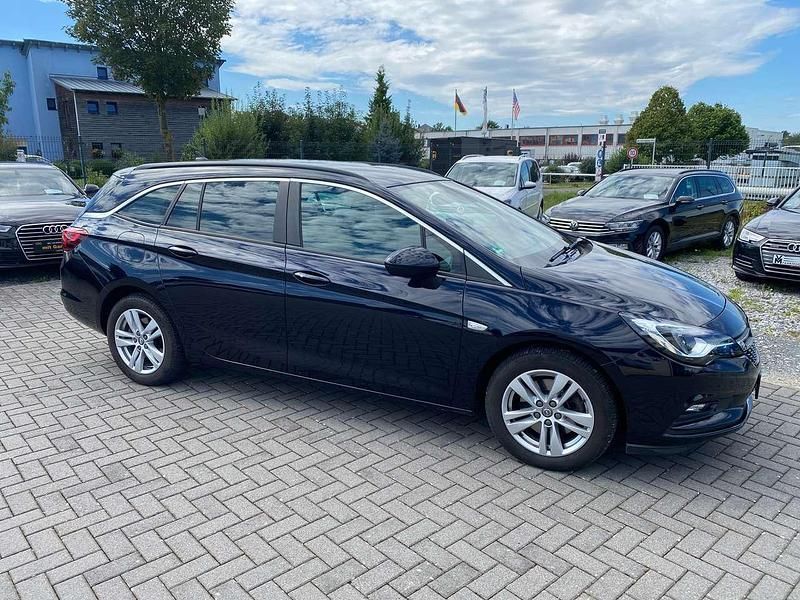 Gebraucht Opel Astra Business 136 PS (100 kW) 2019 Tiefsee blau Kombi
