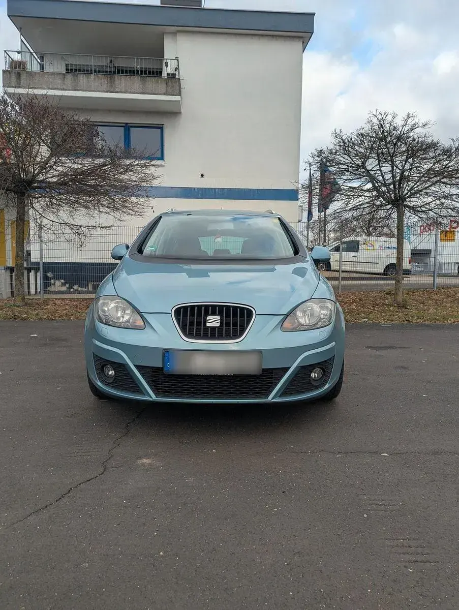 Gebraucht Seat Altea Sport 125 PS (91 kW) 2009 Blau Van / Kleinbus