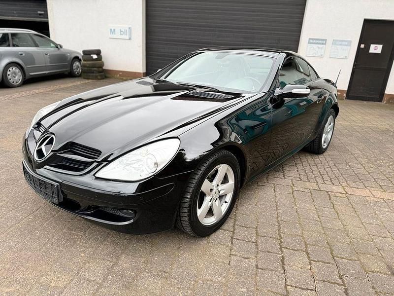 Gebraucht Mercedes SLK280 231 PS (169 kW) 2007 Schwarz Cabrio