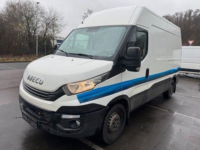Weiß Gebraucht 2016 Iveco Daily Kombi | 12.990 € (Superpreis) - Bild 1/4