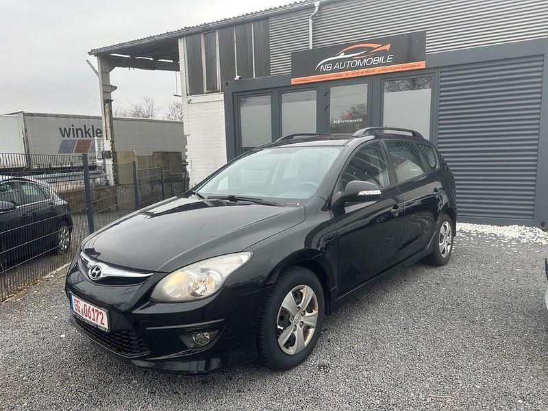 Schwarz Gebraucht 2012 Hyundai i30 Edition Kombi | 4.650 € (Guter Preis) - Bild 1/4