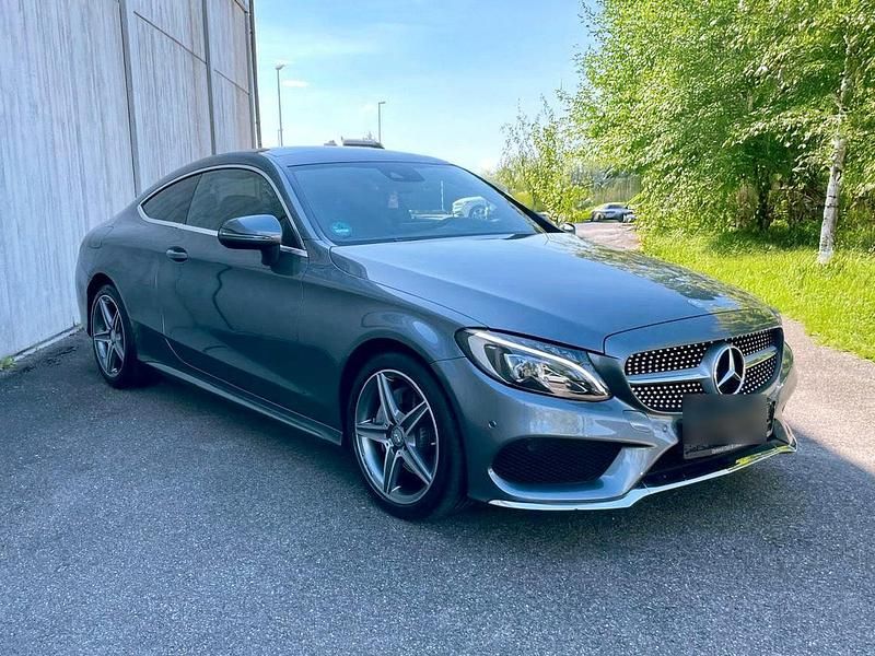 Grau Gebraucht 2016 Mercedes C200 AMG line Coupé | 24.990 € (Fairer Preis) - Bild 1/4