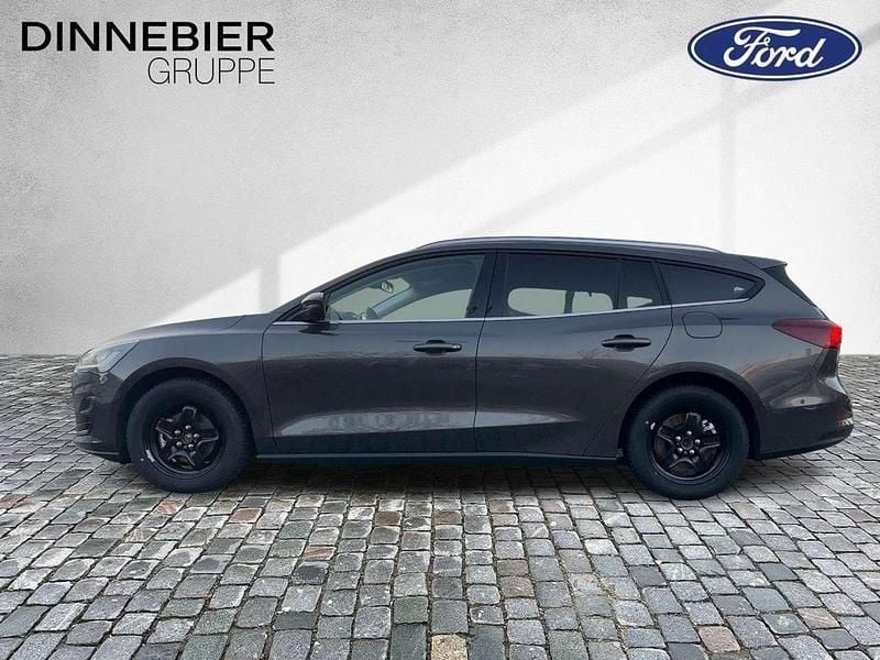 Neu Ford Focus Titanium 155 PS (114 kW) 2026 Magnetic grau met Kombi