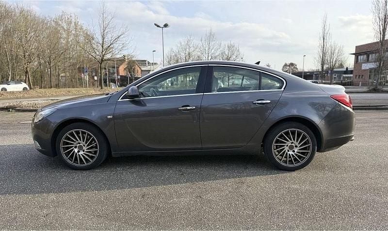Gebraucht Opel Insignia OPC 260 PS (191 kW) 2009 Silber Limousine
