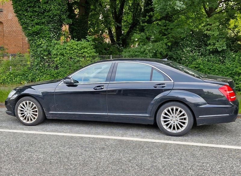 Gebraucht Mercedes S350 211 PS (155 kW) 2010 Schwarz Limousine