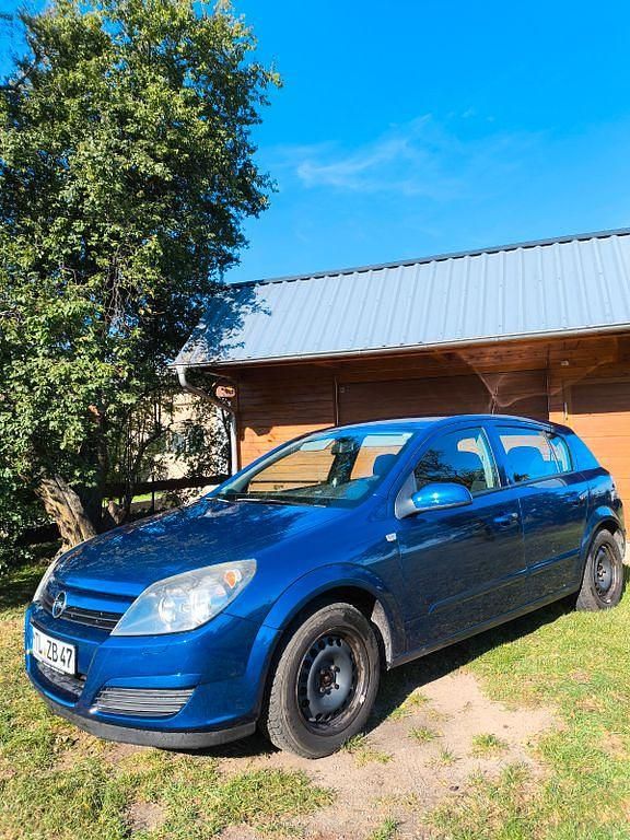 Blau Gebraucht 2005 Opel Astra Limousine | 2.600 € (Fairer Preis) - Bild 1/4