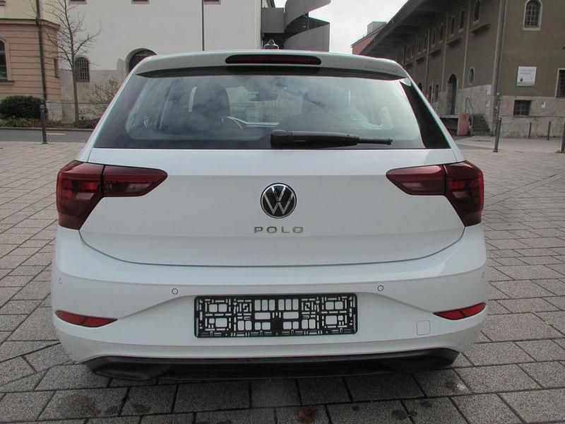 Gebraucht VW Polo Life 80 PS (58 kW) 2024 Weiß Kleinwagen
