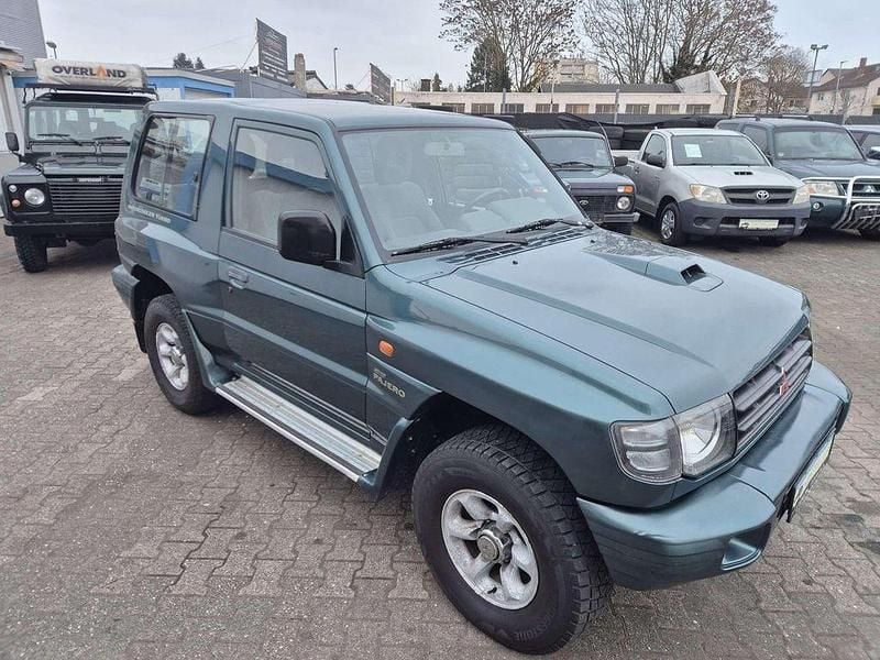 Gebraucht Mitsubishi Pajero 116 PS (85 kW) 2003 Patina grnn SUV
