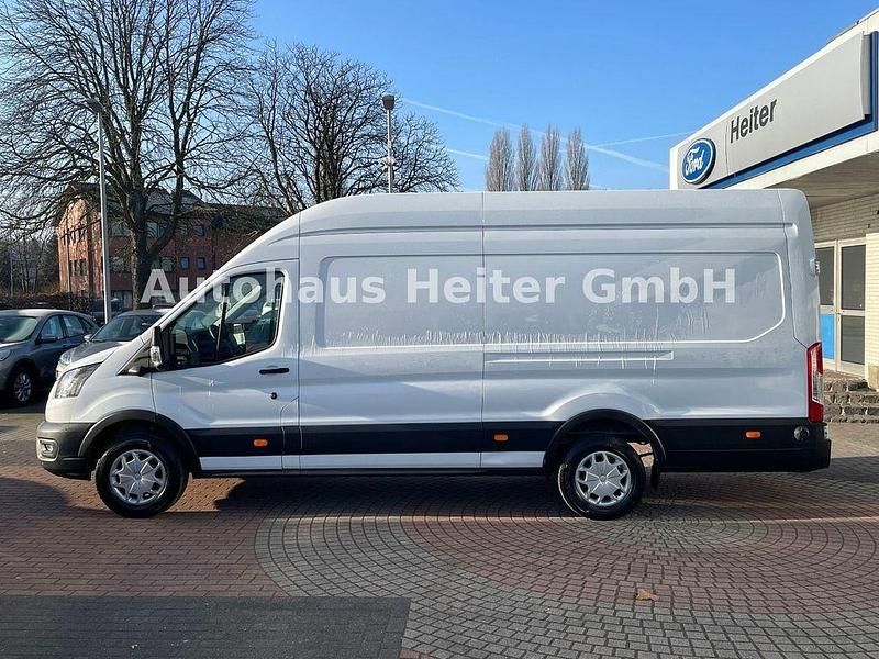 Gebraucht Ford Transit 131 PS (96 kW) 2024 Weiß Limousine