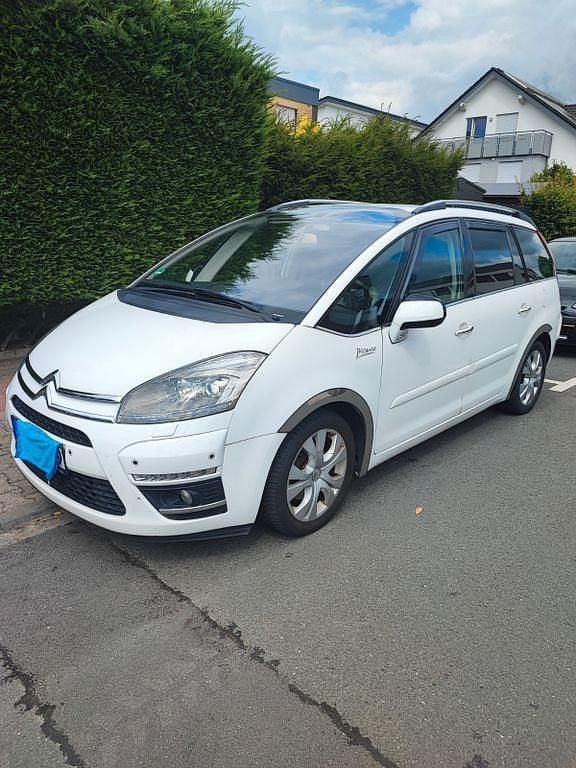 Weiß Gebraucht 2010 Citroën Grand C4 Picasso Van / Kleinbus | 6.299 € (Etwas zu teuer) - Bild 1/4