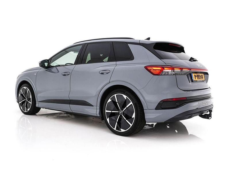 Gebraucht Audi Q4 e-tron Competition 150 kW (204 PS) 2022 Grau SUV