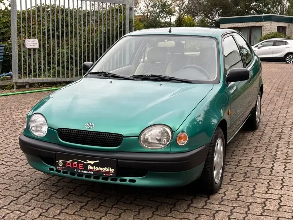Occasion Toyota Corolla 86 ch (63 kW) 1998 Vert Berline