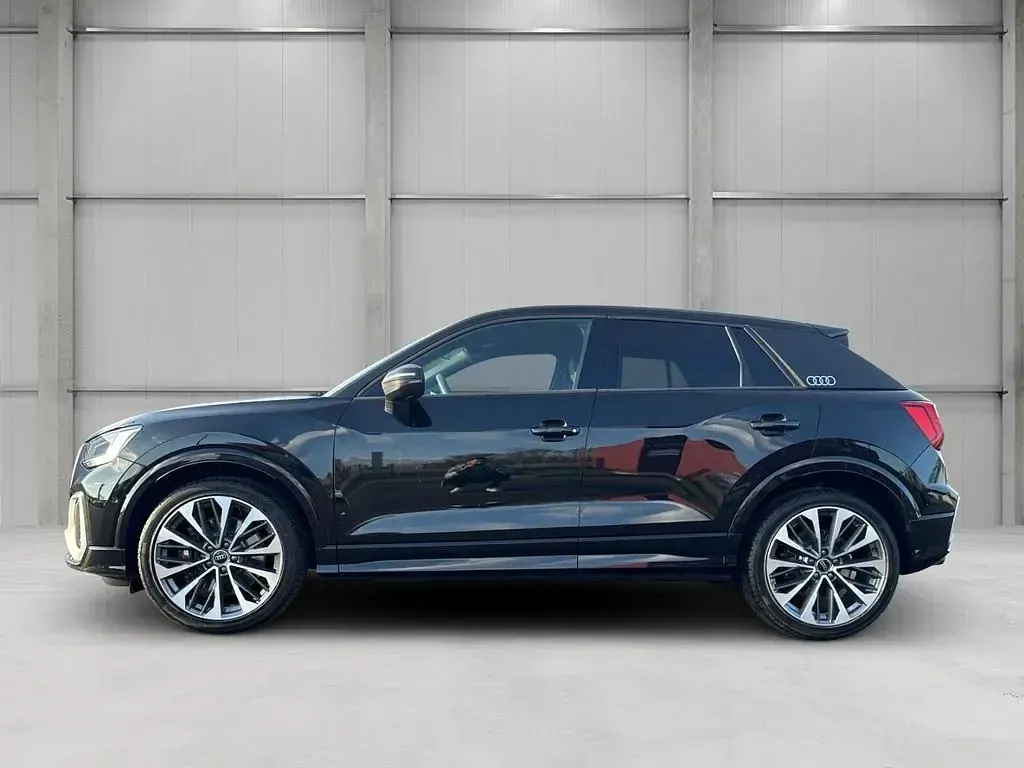 Gebraucht Audi SQ2 Sport 300 PS (220 kW) 2022 Schwarz SUV