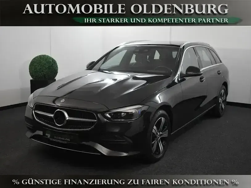 Gebraucht Mercedes C300 Avantgarde 265 PS (194 kW) 2022 Schwarz Kombi