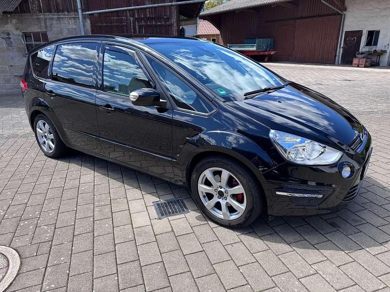 Schwarz Gebraucht 2011 Ford S-MAX S Van / Kleinbus | 8.500 € (Fairer Preis) - Bild 1/4