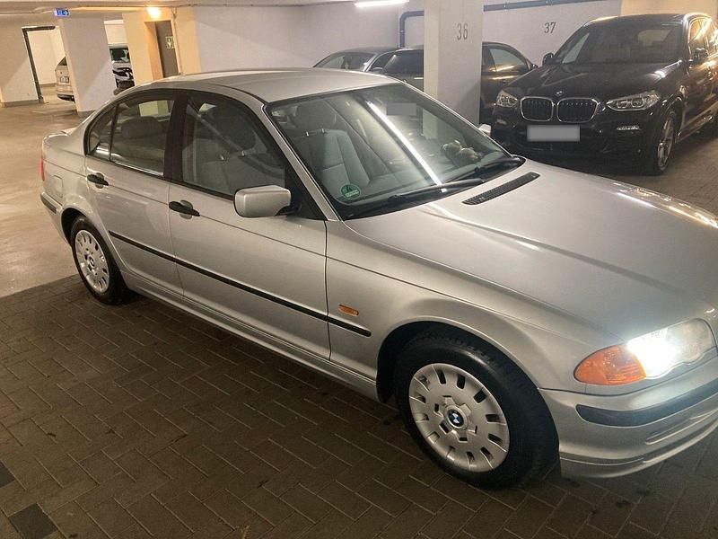 Gebraucht BMW 318 118 PS (86 kW) 1999 Grau Limousine
