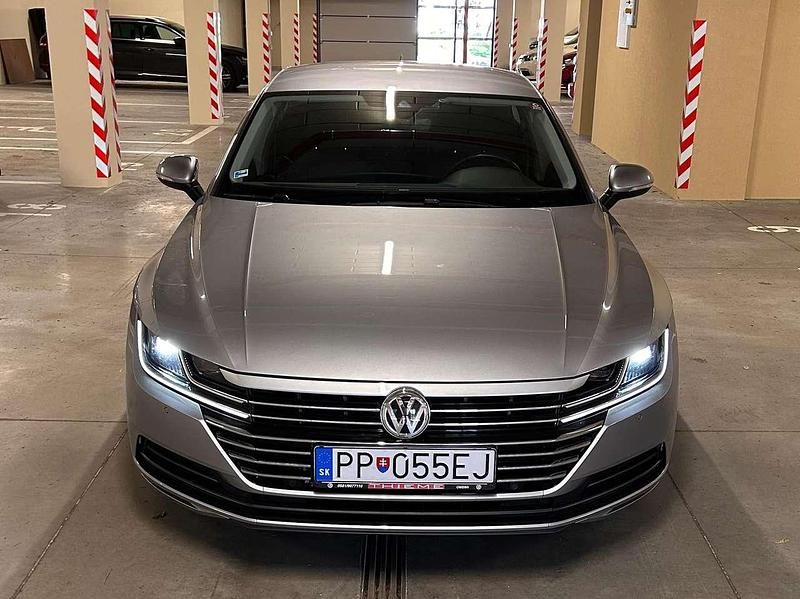 Gebraucht VW Arteon 150 PS (110 kW) 2019 Silber Kleinwagen