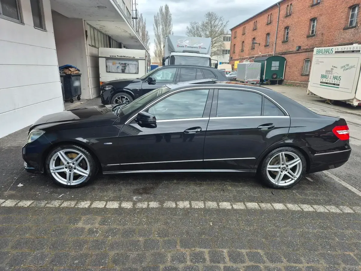 Gebraucht Mercedes 250 204 PS (150 kW) 2009 Schwarz Limousine