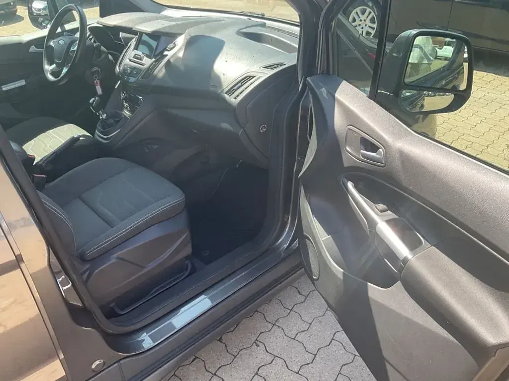 Gebraucht Ford Tourneo Connect Titanium 101 PS (74 kW) 2016 Grau Van / Kleinbus