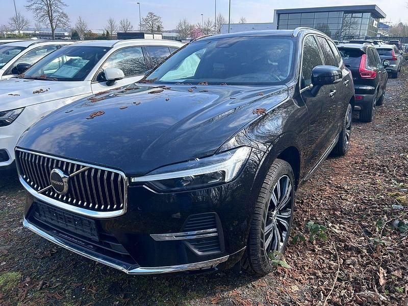 Gebraucht Volvo XC60 Plus 197 PS (144 kW) 2023 Schwarz SUV