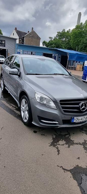 Gebraucht Mercedes R350 265 PS (194 kW) 2011 Silber Van / Kleinbus