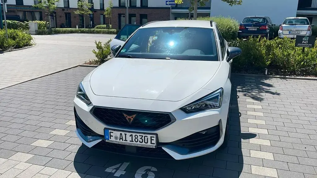 Gebraucht Cupra Leon 204 PS (150 kW) 2022 Weiß Limousine