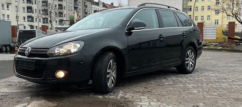 Schwarz Gebraucht 2013 VW Golf VII Highline Kombi | 6.000 € (Superpreis) - Bild 1/4