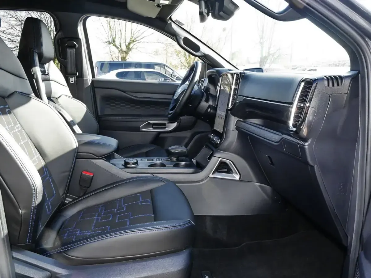Neu Ford Ranger 281 PS (206 kW) 2026 Grau Pickup