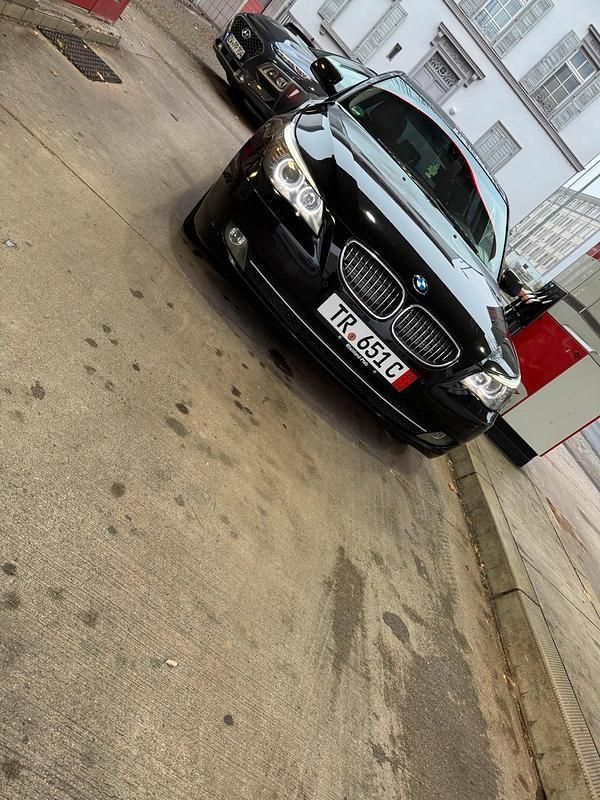 Gebraucht BMW 530 235 PS (172 kW) 2009 Schwarz Kombi