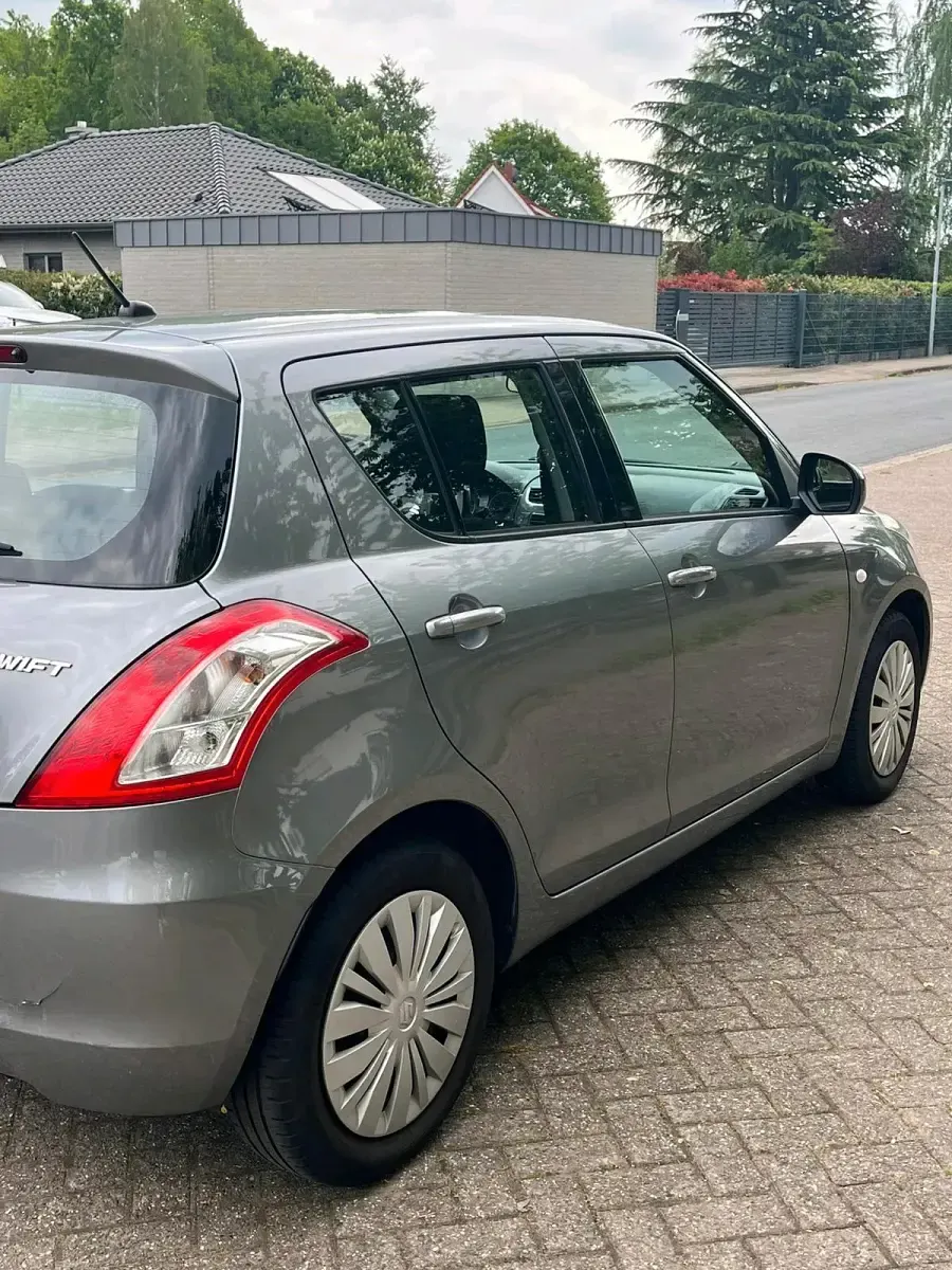 Occasion Suzuki Swift 94 ch (69 kW) 2015 Gris Citadine