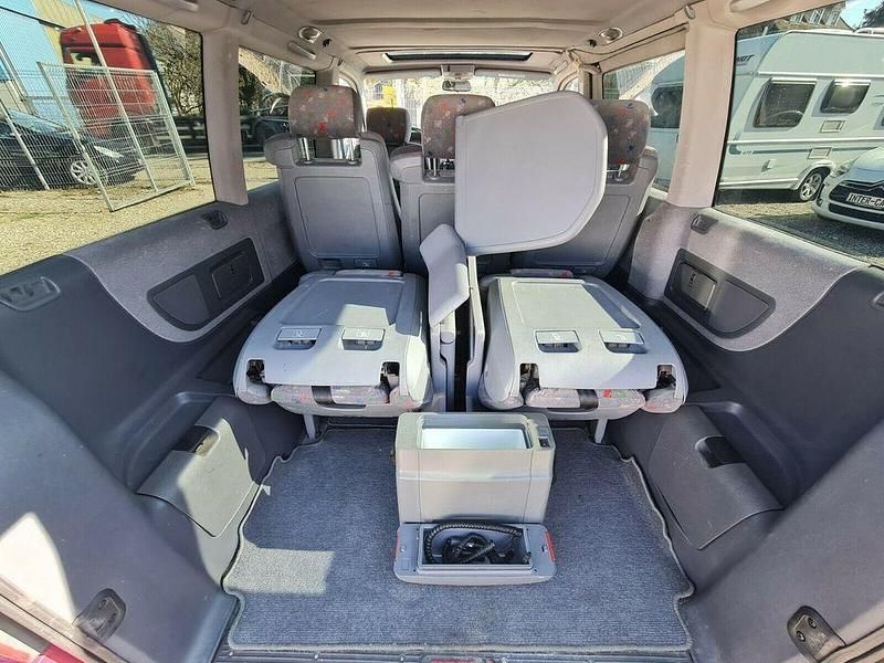 Gebraucht Mercedes V220 122 PS (89 kW) 2000 Rot Van / Kleinbus