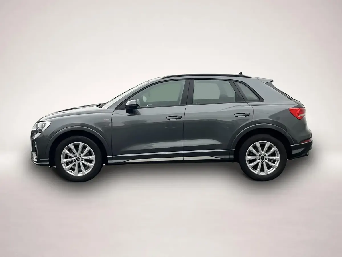 Gebraucht Audi Q3 S-Line 150 PS (110 kW) 2023 Manufacturer SUV