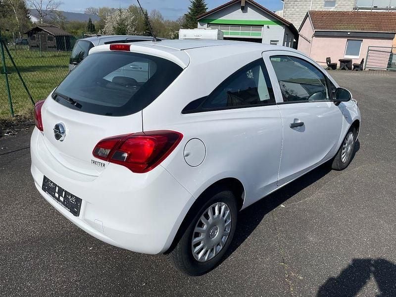 Gebraucht Opel Corsa Selection 69 PS (50 kW) 2016 Weiß Kleinwagen