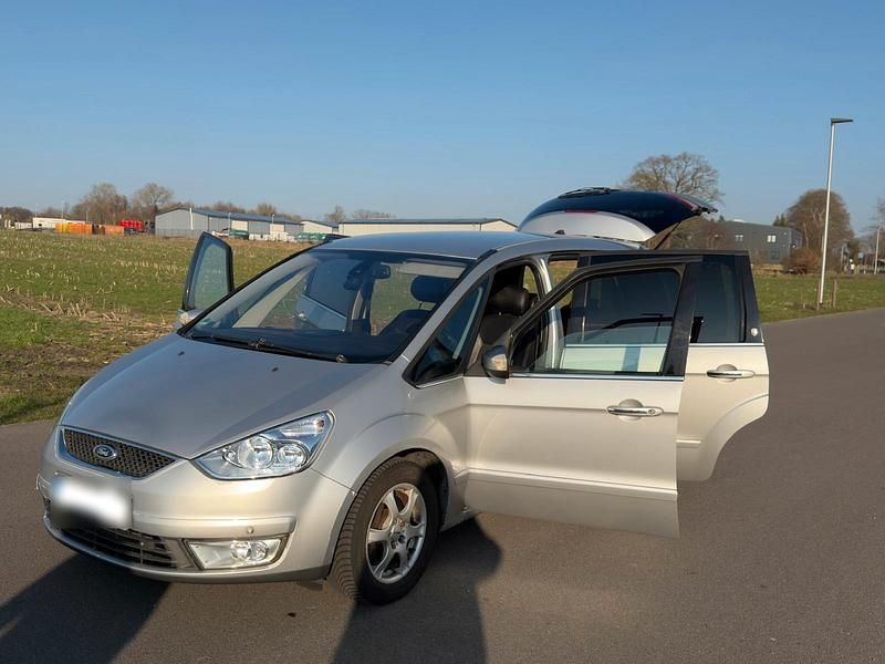 Gebraucht Ford Galaxy 175 PS (128 kW) 2008 Grau Van / Kleinbus