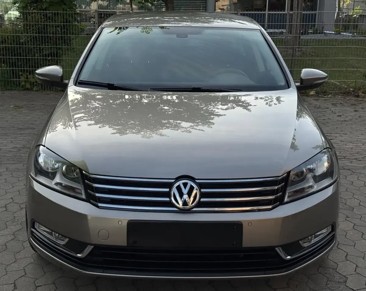 Usata VW Passat 122 CV (89 kW) 2012 Berlina