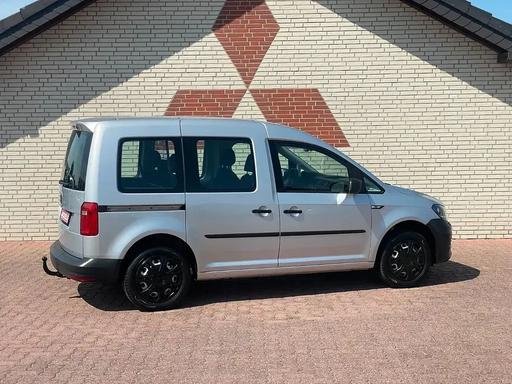 Gebraucht VW Caddy 131 PS (96 kW) 2020 Silber Van / Kleinbus